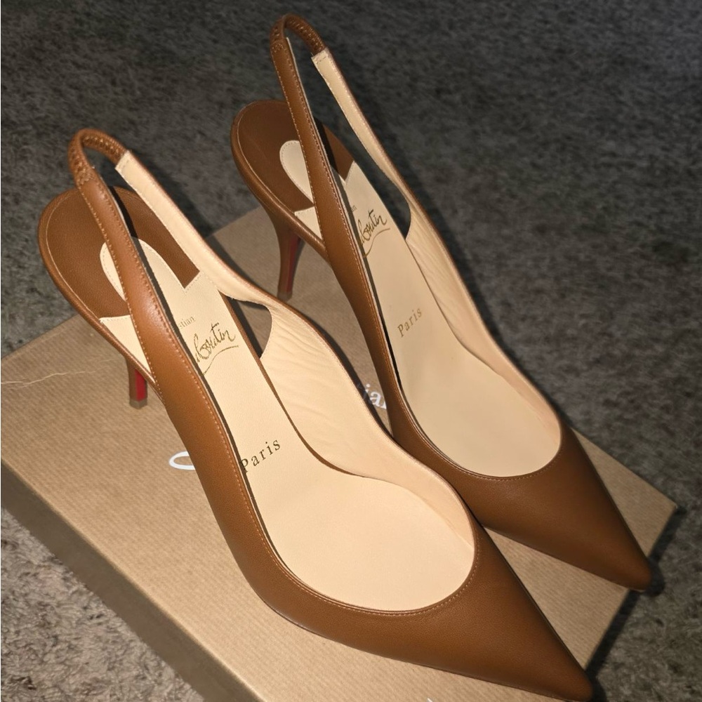 CHRISTIAN LOUBOUTIN clara sling